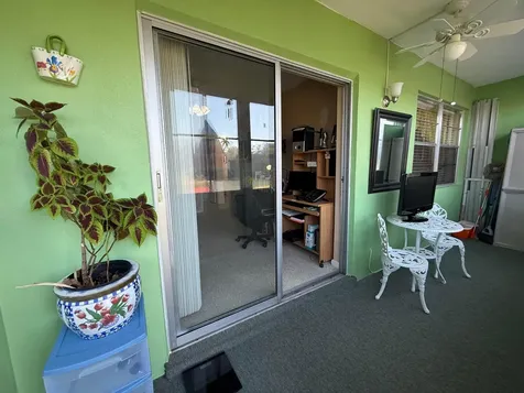 81 Camden Drive West Palm Beach FL 33417