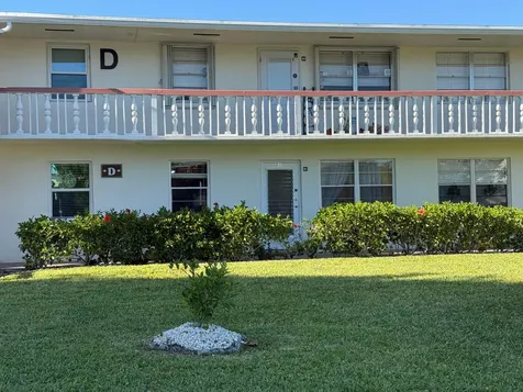 81 Camden Drive West Palm Beach FL 33417