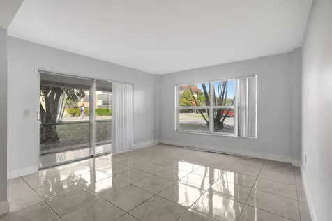 4156 Inverrary Drive Lauderhill FL 33319