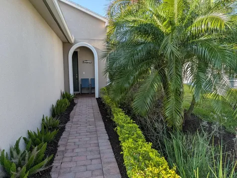 10247 SW Indian Lilac Trail Port St Lucie FL 34987