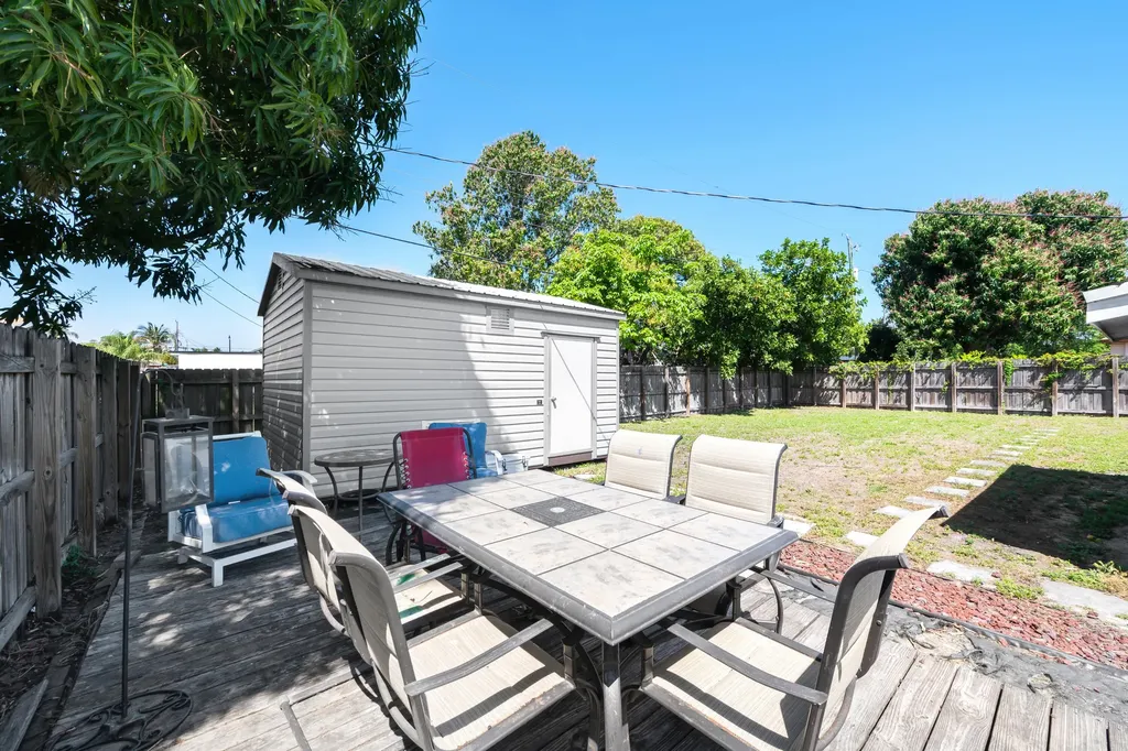 611 NW 18th Court Pompano Beach FL 33060