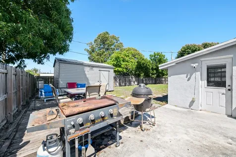 611 NW 18th Court Pompano Beach FL 33060
