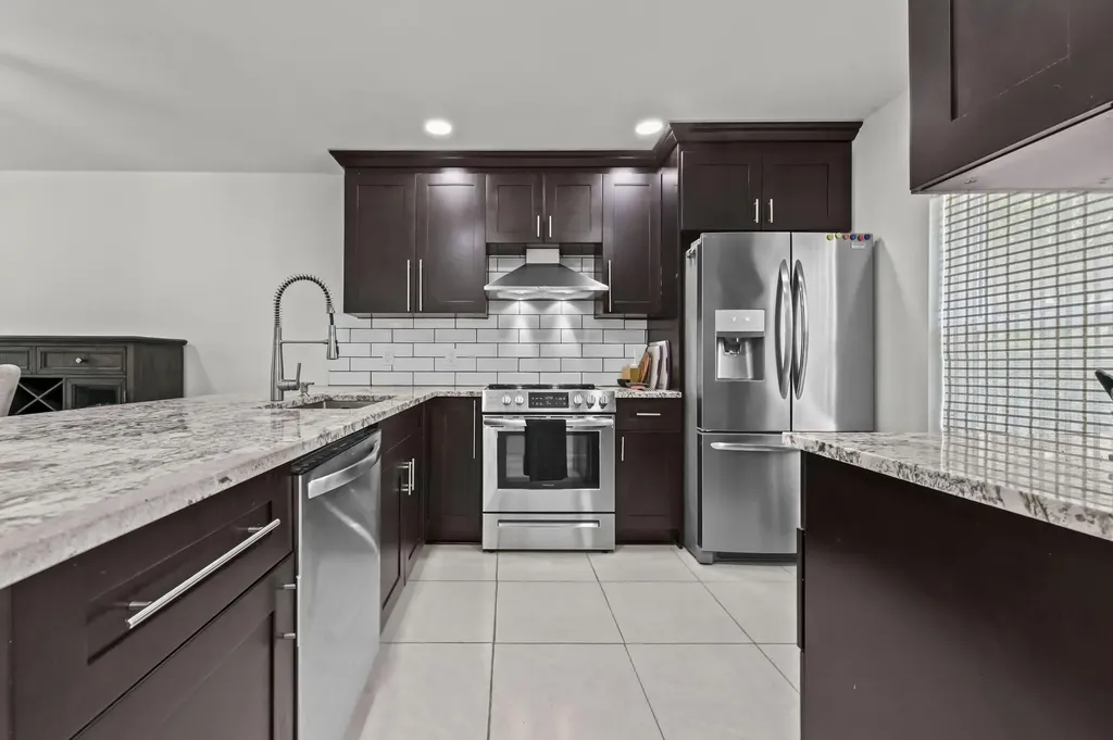 647 Marlboro Oval Greenacres FL 33467