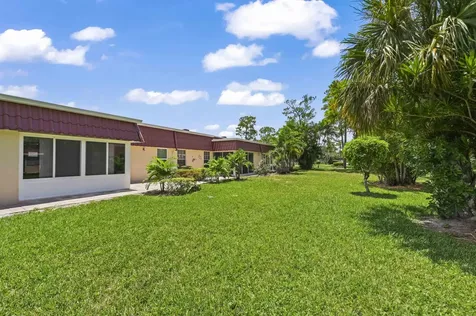 647 Marlboro Oval Greenacres FL 33467