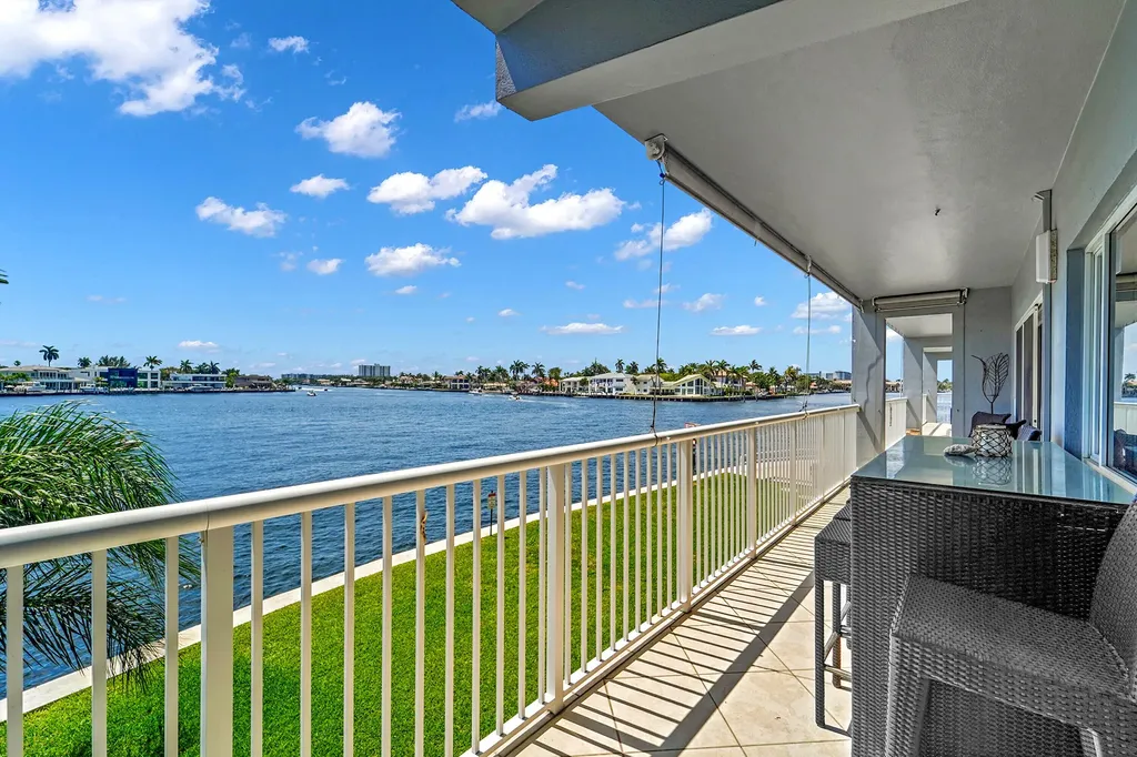 1201 S Riverside Drive Pompano Beach FL 33062