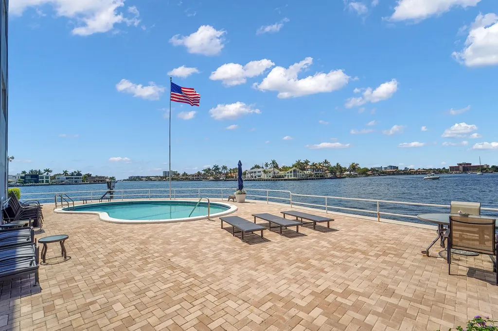 1201 S Riverside Drive Pompano Beach FL 33062