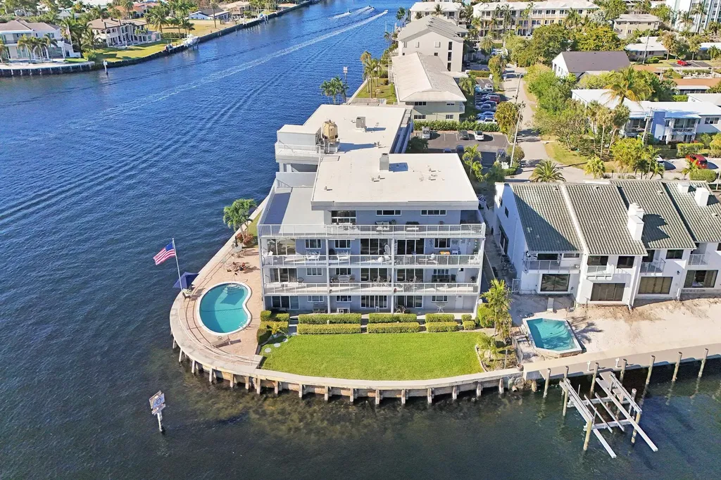 1201 S Riverside Drive Pompano Beach FL 33062