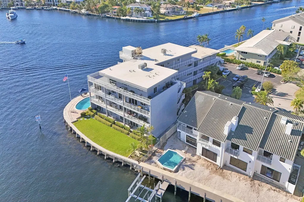 1201 S Riverside Drive Pompano Beach FL 33062