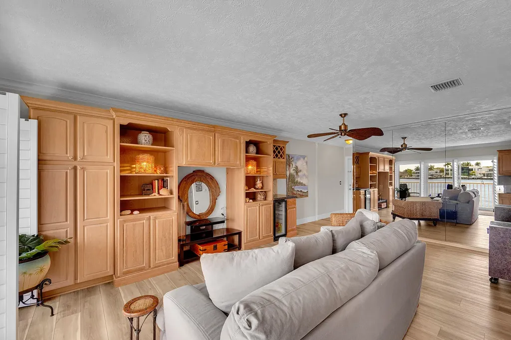 1201 S Riverside Drive Pompano Beach FL 33062