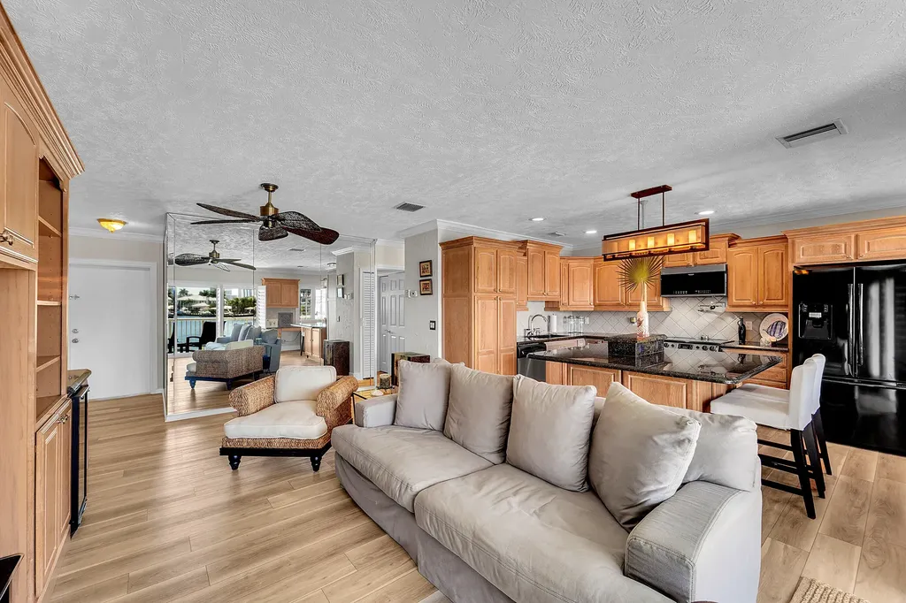 1201 S Riverside Drive Pompano Beach FL 33062