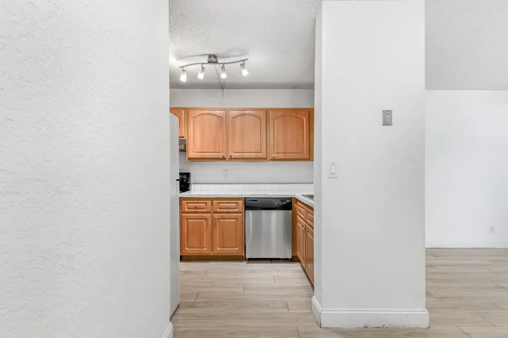 2646 Riverside Drive Coral Springs FL 33065