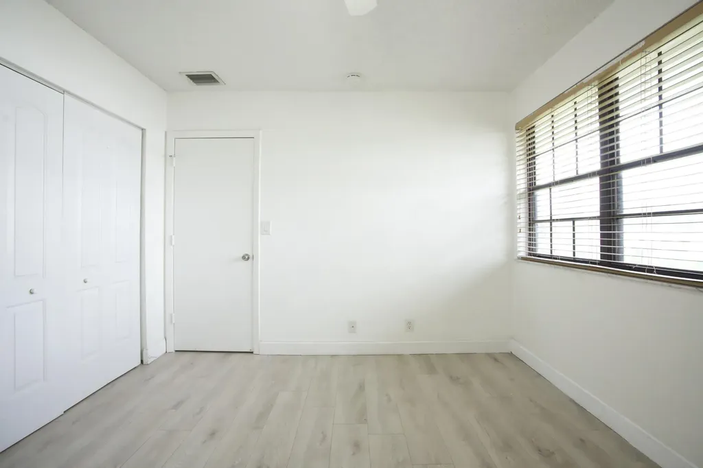 2646 Riverside Drive Coral Springs FL 33065