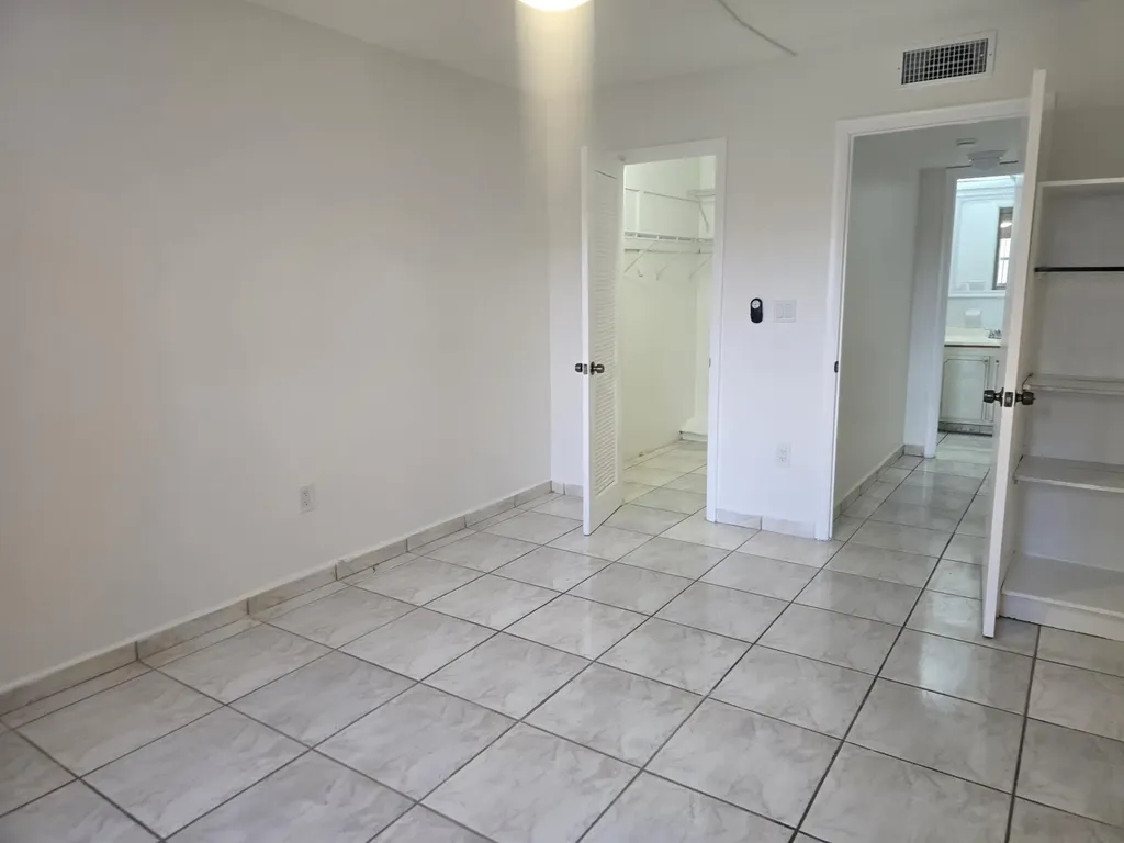 2741 N Pine Island Road Sunrise FL 33322