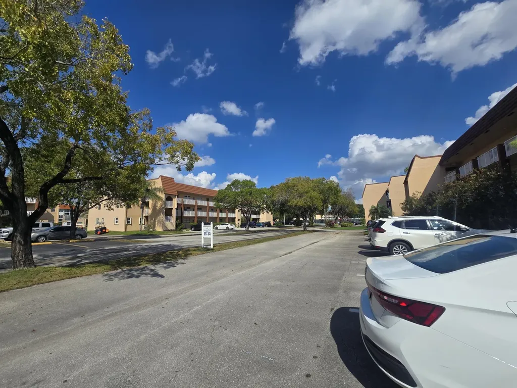 2741 N Pine Island Road Sunrise FL 33322