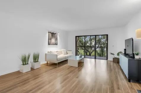 170 Lakeview Drive Weston FL 33326