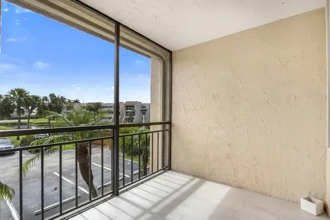 170 Lakeview Drive Weston FL 33326