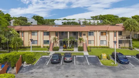 170 Lakeview Drive Weston FL 33326