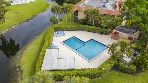 170 Lakeview Drive Weston FL 33326