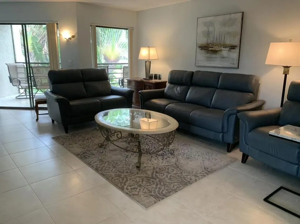 5851 Camino Del Sol Boca Raton FL 33433