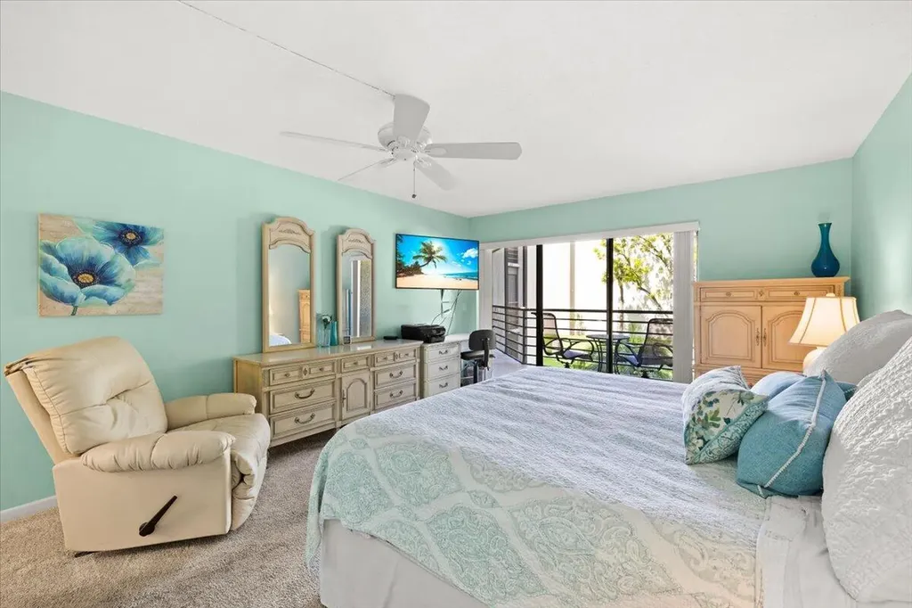 5851 Camino Del Sol Boca Raton FL 33433