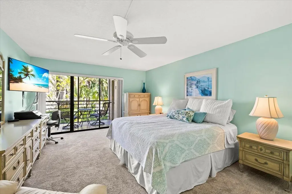 5851 Camino Del Sol Boca Raton FL 33433