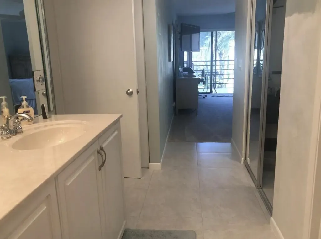 5851 Camino Del Sol Boca Raton FL 33433