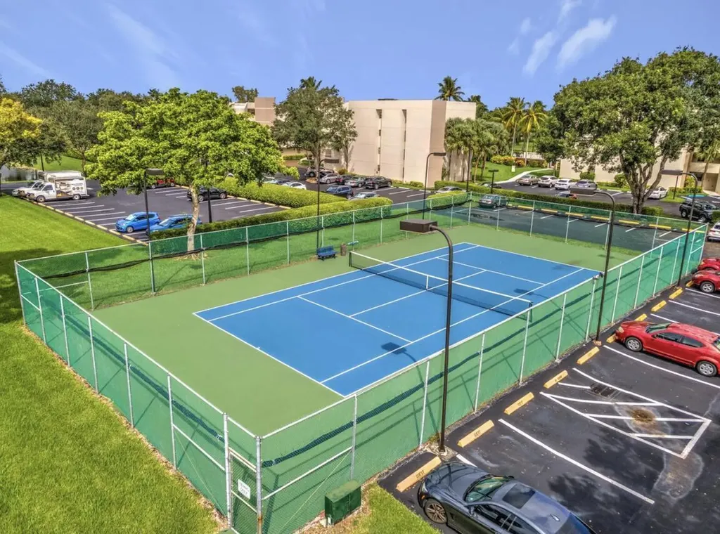 5851 Camino Del Sol Boca Raton FL 33433