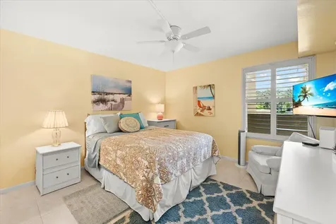 5851 Camino Del Sol Boca Raton FL 33433