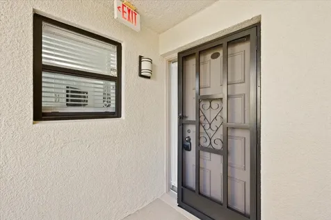 5851 Camino Del Sol Boca Raton FL 33433