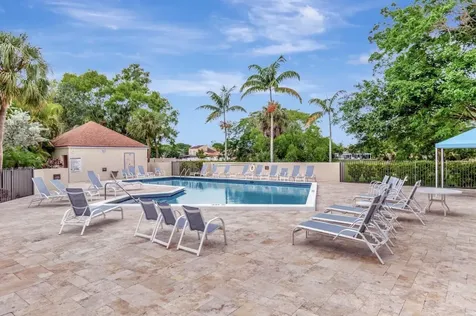 5851 Camino Del Sol Boca Raton FL 33433