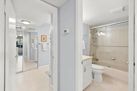 5851 Camino Del Sol Boca Raton FL 33433