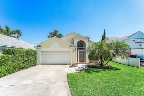 29 Swallow Drive Boynton Beach FL 33436