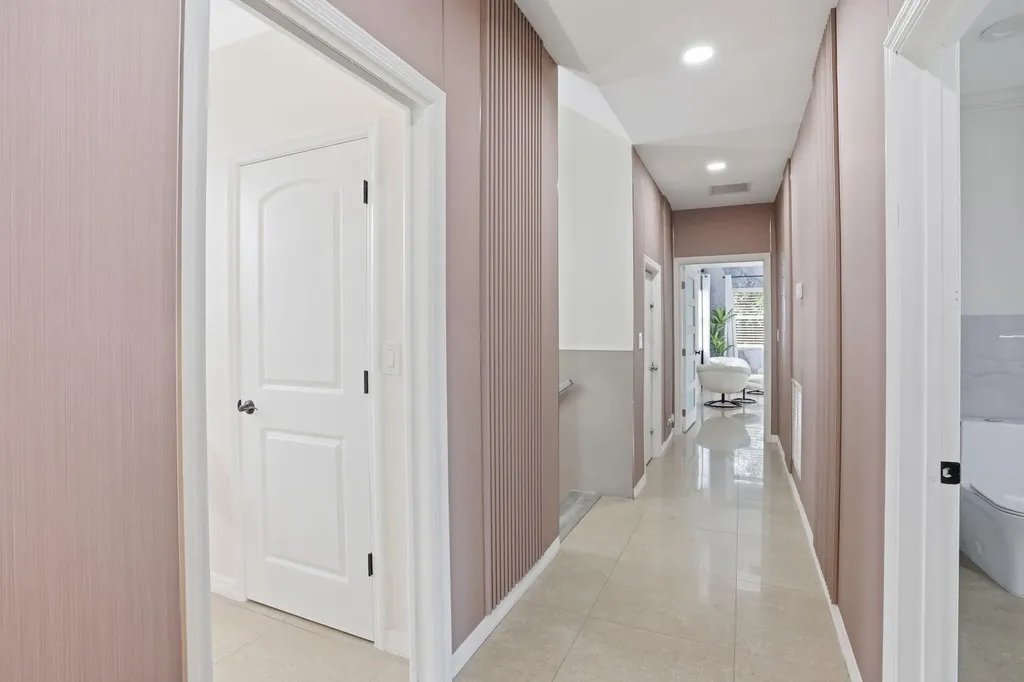 1467 NE 53rd Court Fort Lauderdale FL 33334