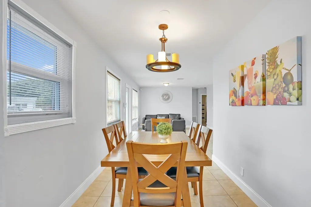 1325 SE 1st Avenue Deerfield Beach FL 33441