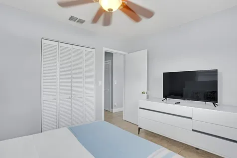 1325 SE 1st Avenue Deerfield Beach FL 33441
