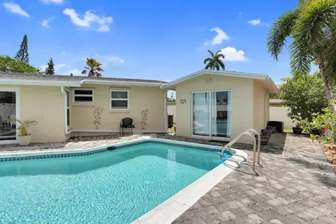 1325 SE 1st Avenue Deerfield Beach FL 33441