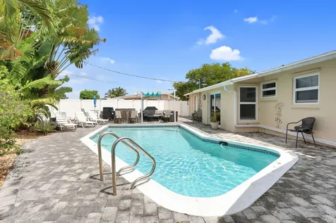 1325 SE 1st Avenue Deerfield Beach FL 33441