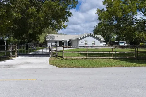 14035 SW 20th Street Davie FL 33325