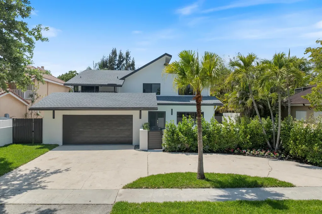 911 Mockingbird Lane Plantation FL 33324