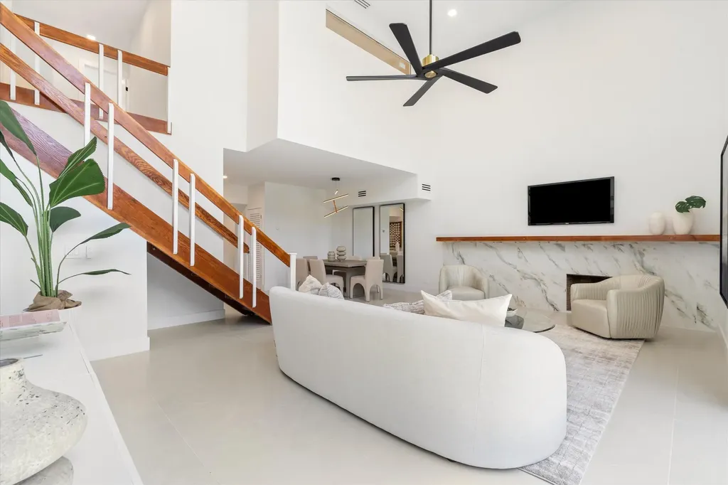 911 Mockingbird Lane Plantation FL 33324
