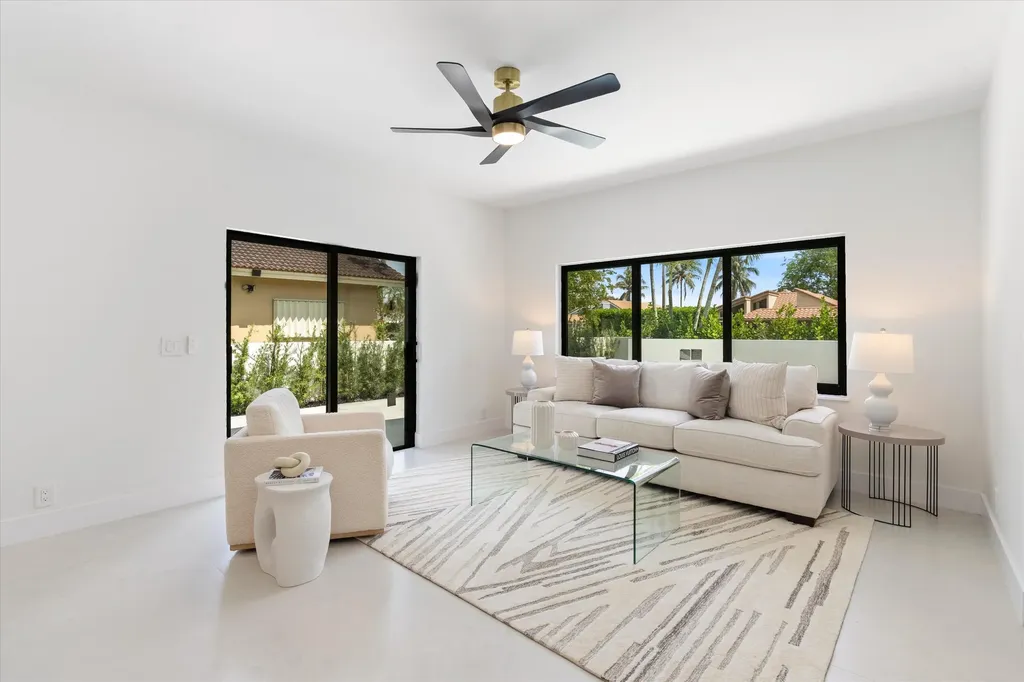 911 Mockingbird Lane Plantation FL 33324
