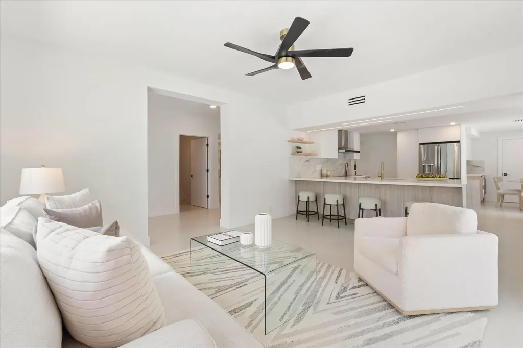 911 Mockingbird Lane Plantation FL 33324