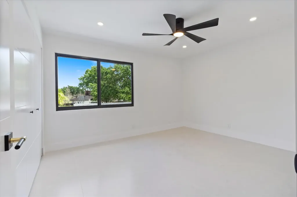 911 Mockingbird Lane Plantation FL 33324