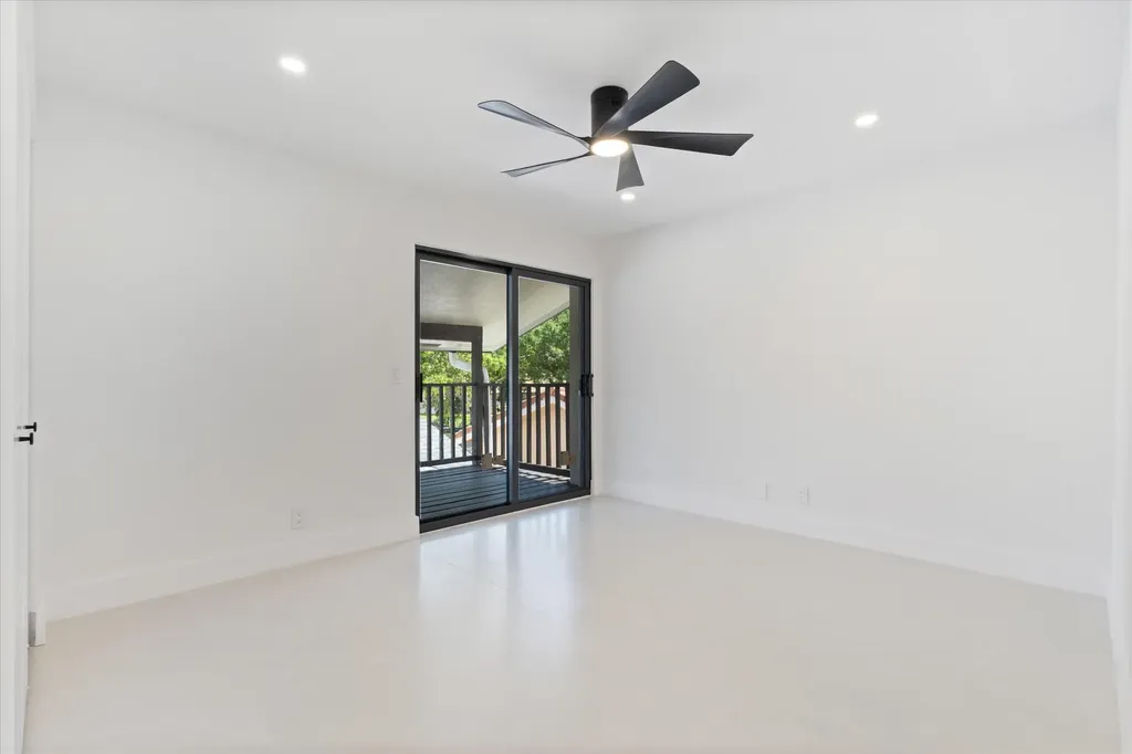 911 Mockingbird Lane Plantation FL 33324