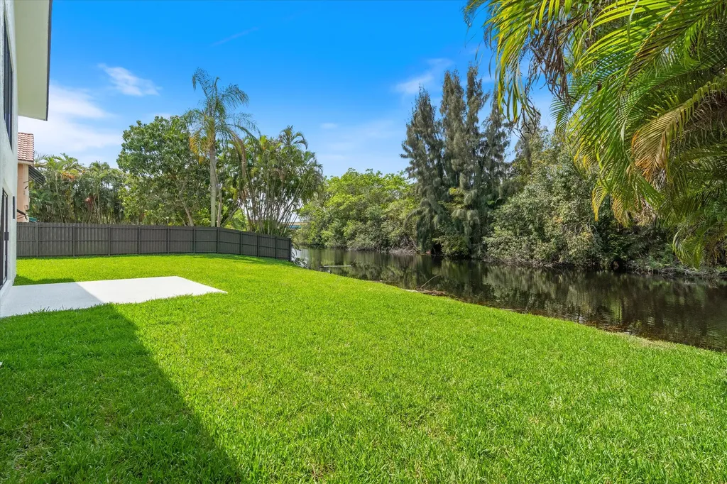 911 Mockingbird Lane Plantation FL 33324