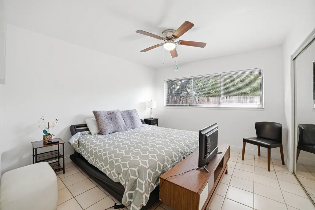 1620 SW 25th Street Fort Lauderdale FL 33315