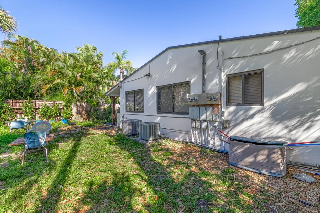1620 SW 25th Street Fort Lauderdale FL 33315