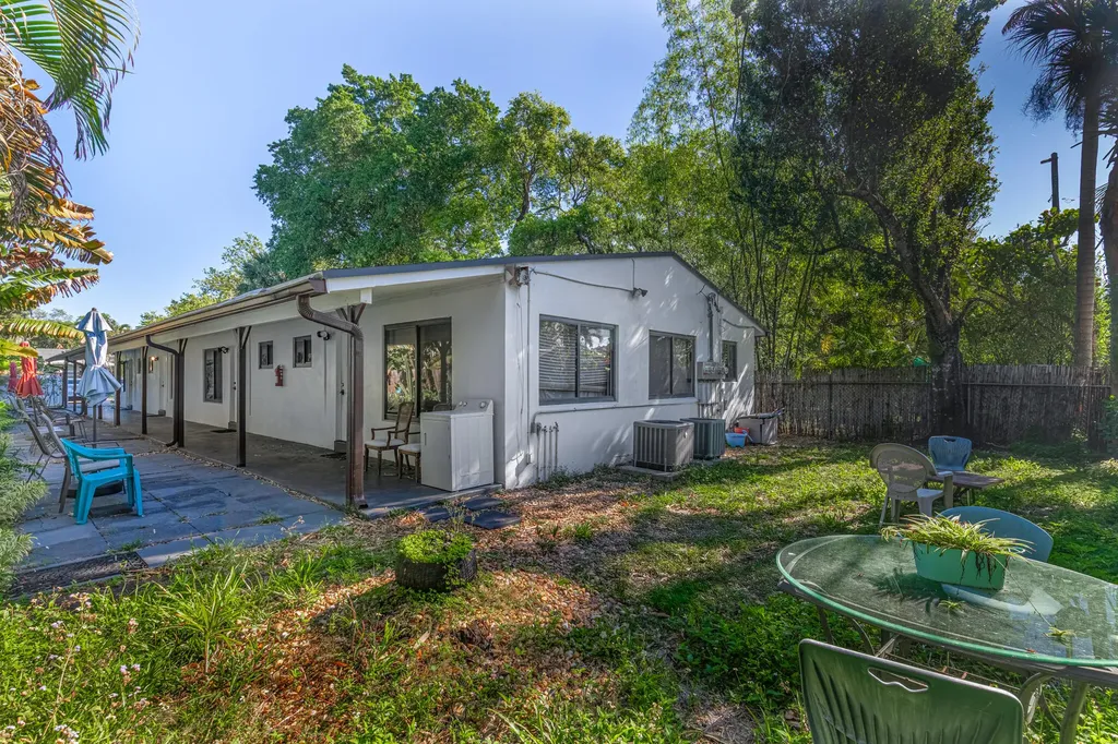 1620 SW 25th Street Fort Lauderdale FL 33315
