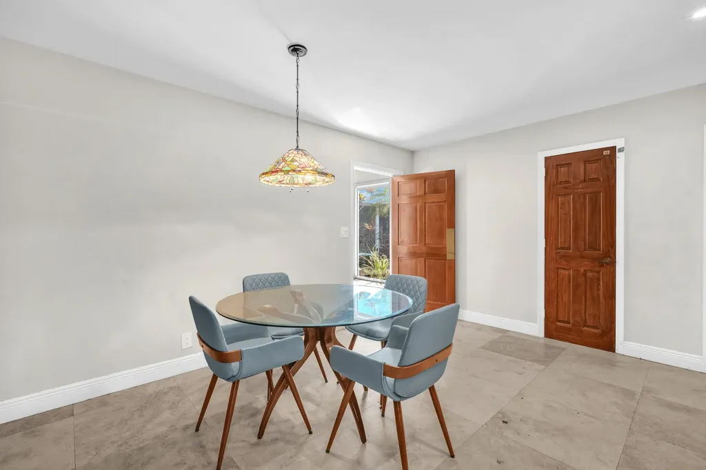 5820 SW 37th Terrace Fort Lauderdale FL 33312