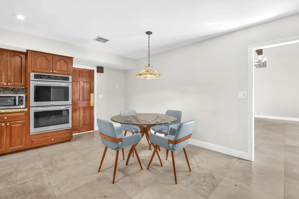 5820 SW 37th Terrace Fort Lauderdale FL 33312